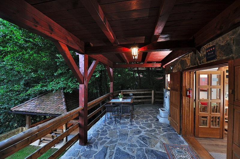 Apartment Drvena Kuca Mreznica Gornji Zvecaj Room photo
